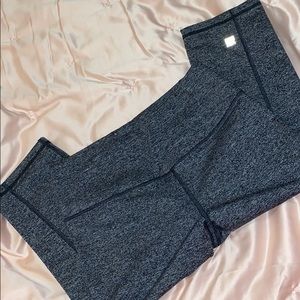 Victoria’s Secret sport workout leggings/capris